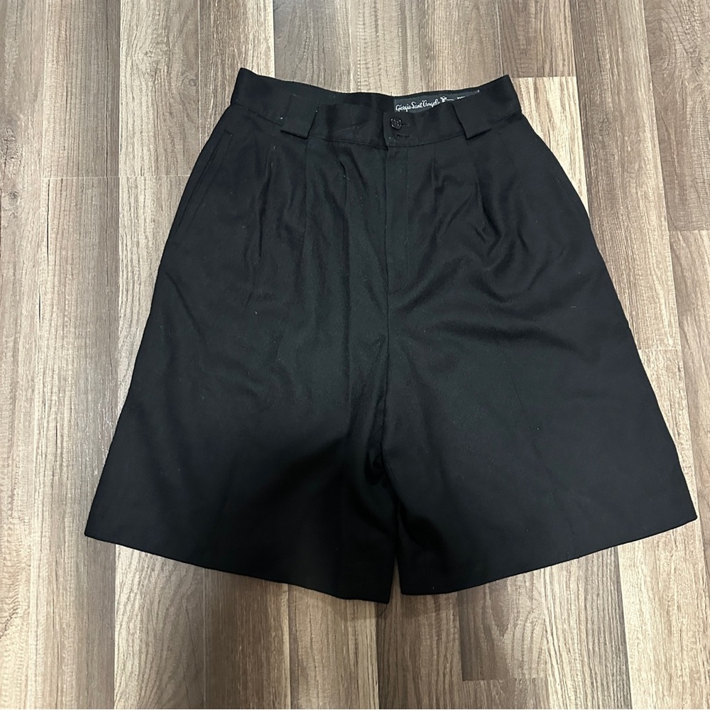 High-Waist Black Womenโs Tailored Shorts